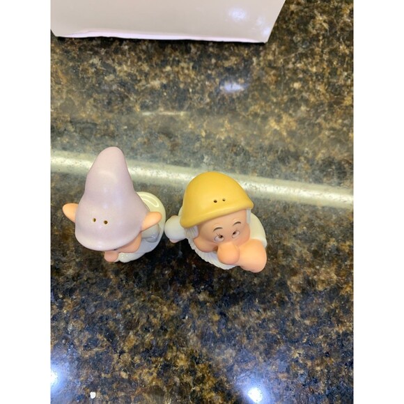 Disney Lenox Classics Sneezy and Dopey Salt/Pepper Shakers - New - Picture 4 of 6